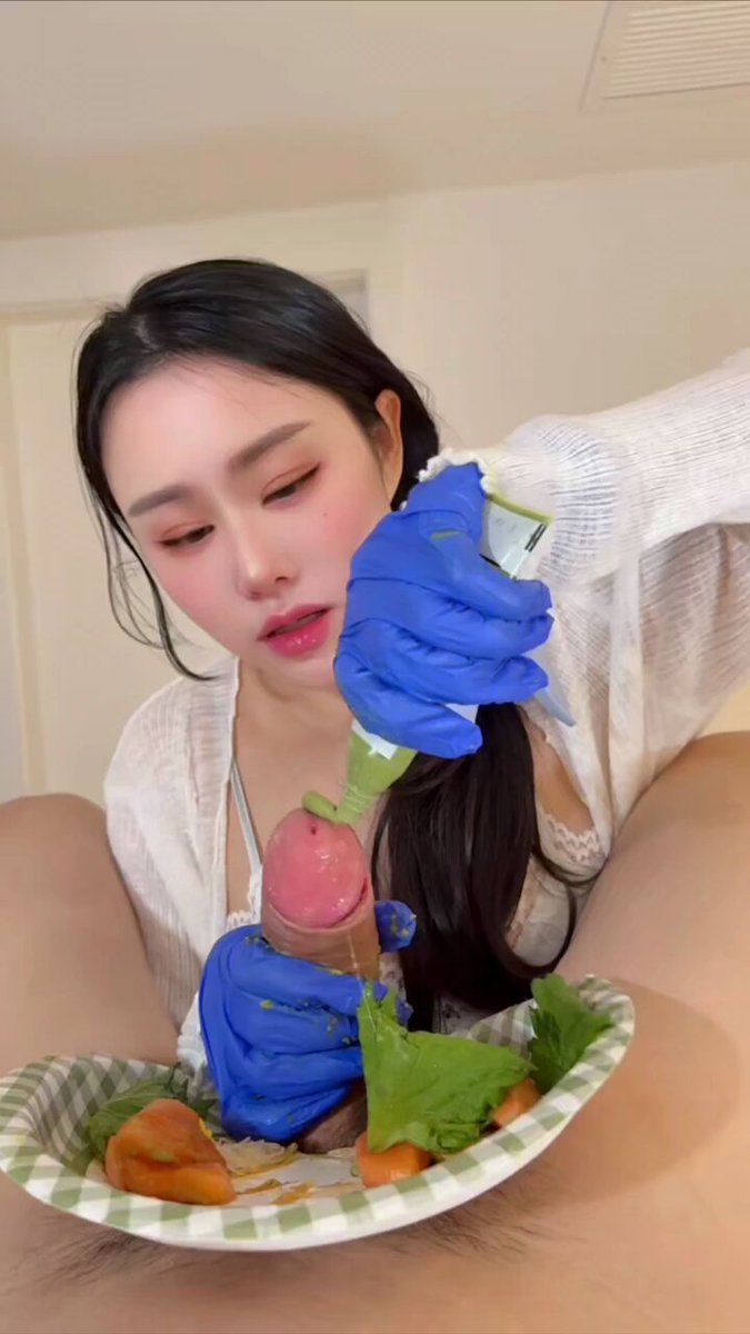 三文鱼+肉肠+芥末是什么感觉？姐夫替你们尝试啦~