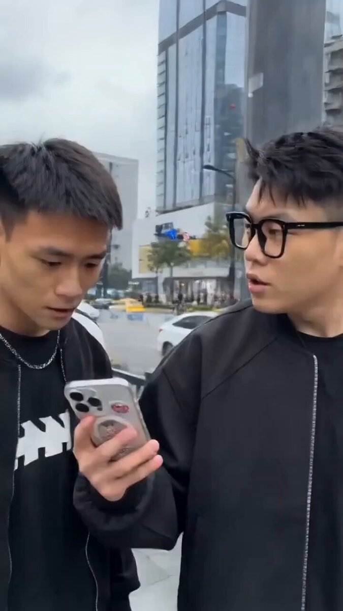 AI神剧《牛头人》